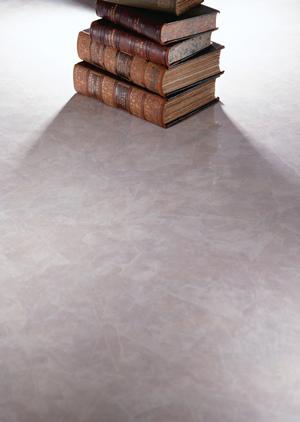 高齢者向けのレトロ調の缶バッチはとても素敵です